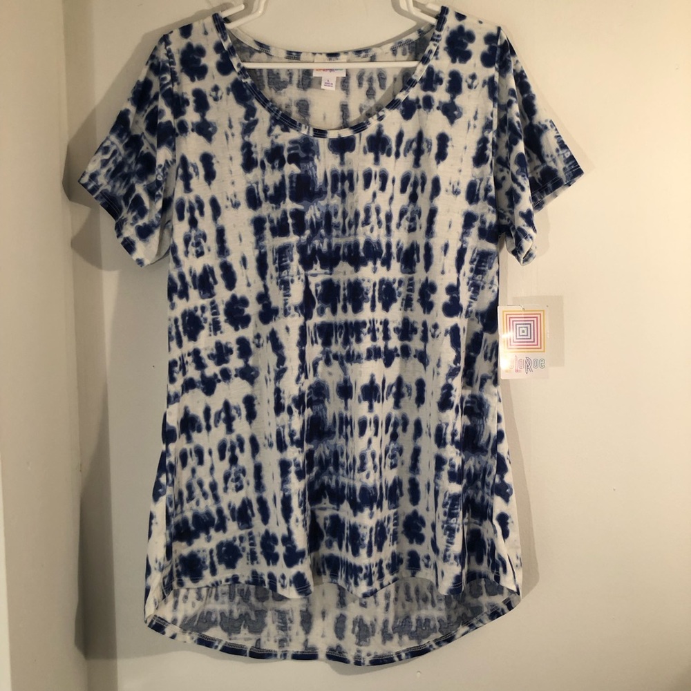 LuLaRoe Tie Dye Tunic Top Womens L Short Sleeve Blue / White High-Low Bottom NEW